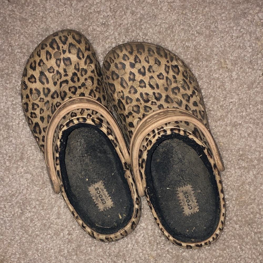 Well worn women’s crocs WW fur lined shoes
